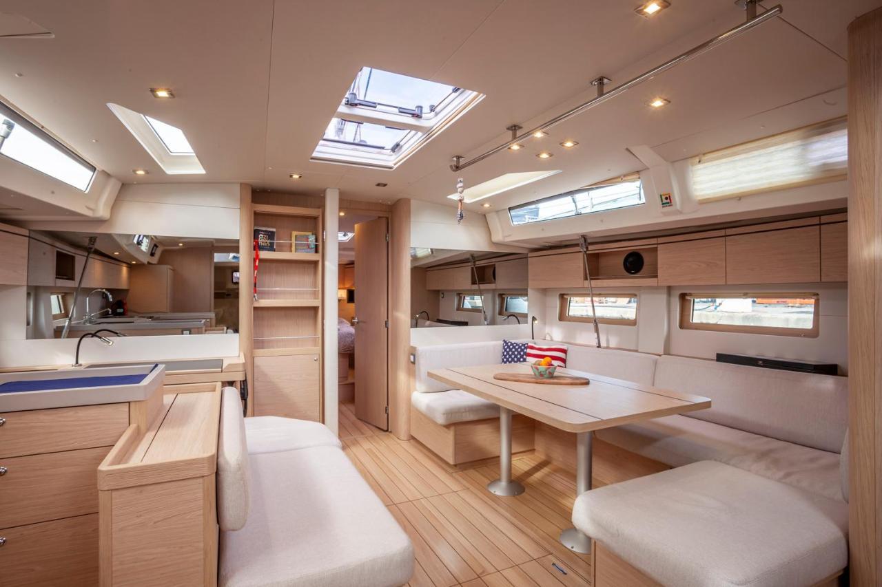 Hotel Yacht Psari Soluň Exteriér fotografie