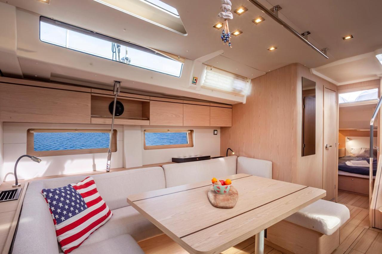 Hotel Yacht Psari Soluň Exteriér fotografie