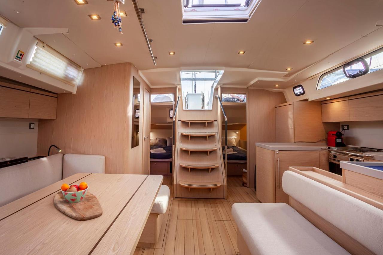 Hotel Yacht Psari Soluň Exteriér fotografie