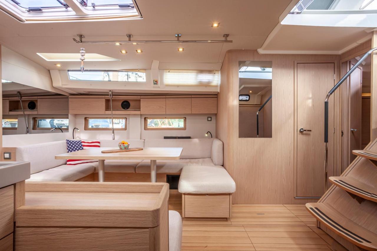 Hotel Yacht Psari Soluň Exteriér fotografie